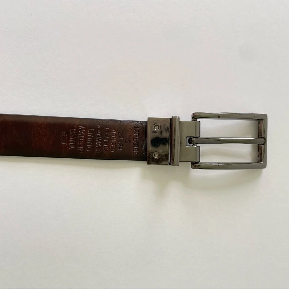 Boy’s Reversible Leather Belt Size Small 22-24 Brown Black Silver Buckle